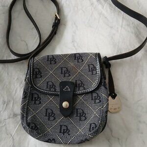 Dooney & Bourke Crossbody Bag